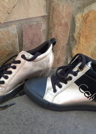 Жіночі домісезонне взуття calvin klein jeans.