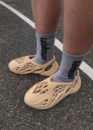 Шльопанці шльопанці босоніжки жіночі adidas yeezy foam runner шльопанці босоніжки жіночі адідас адідас7 фото