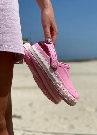 Crocs pink white, жіночі сандалі крокс, шльопанці крокс, шльопанці, шльопанці крокс8 фото