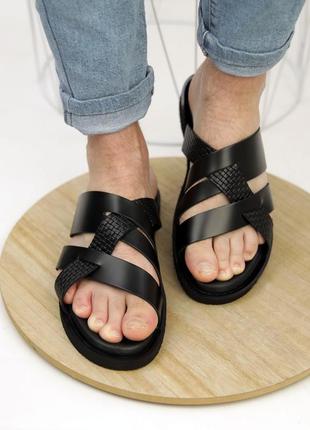 Мужские сланцы (шлепанцы) черные кожаные (шлепки из натуральной кожи черного цвета) - мужская обувь на лето 20223 фото