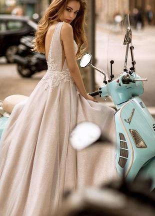 Шикарное очень нежное свадебное платье ручной работы ricca sposa со шлейфом8 фото