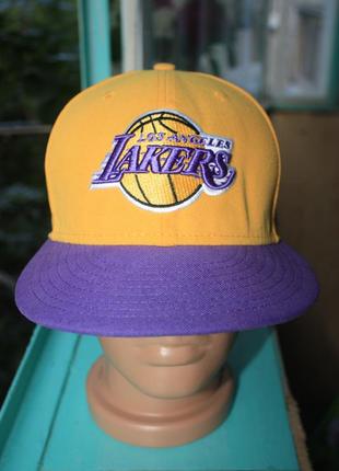 Крута кепка бейсболка снепбек new era lakers