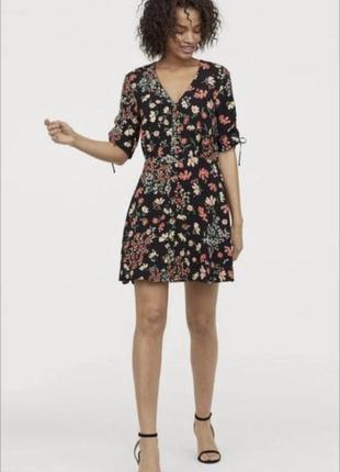 Платье в цветочки