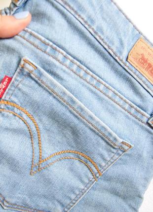 Светлые шорты levis5 фото