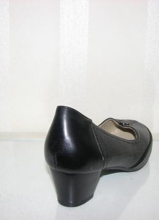 Женские черные туфли эко кожа на устойчивом каблуке размер 363 фото
