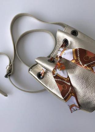 Кожаная сумочка торбочка кроссбоди 29427 натуральная кожа золото серебро10 фото