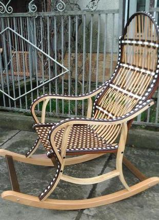 Кресло качалка плетенное из лозы черная