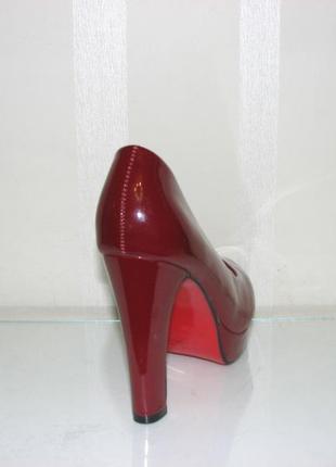 Праздничные бордовые туфли на устойчивом каблуке платформе размер 362 фото
