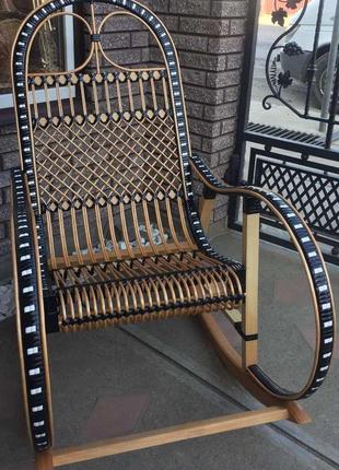 Крісло качалка ротангові | крісло-гойдалка з ротангу | крісло качалка плетені з підставкою для ніг4 фото