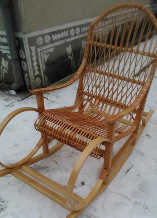 Кресло качалка плетеная с накидкой  | кресло-качалка для отдыха садовая для дачи4 фото