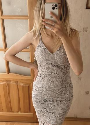 👽серое облегающее кружевное платье миди ах/брендовое серое платье кружевом на подкладке👽