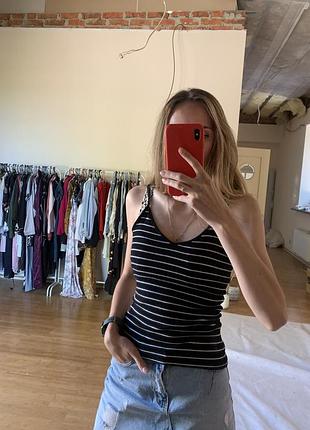 Топ на брителях