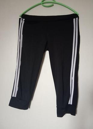 Жіночі спортивні капрі зі вставками