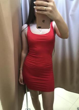 Платье плаття сарафан обтягивающее облягаюче червоне красное короткое