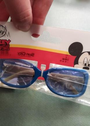 Сонцезахисні окуляри міккі маус дісней оригінал1 фото
