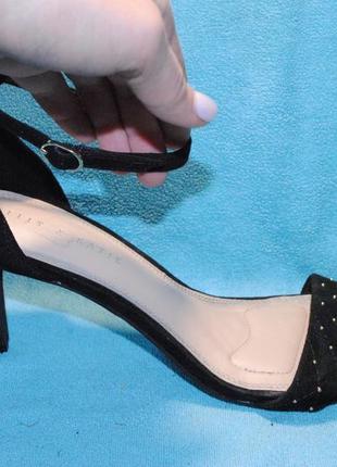 Kelly katie черные босоножки 39 размер