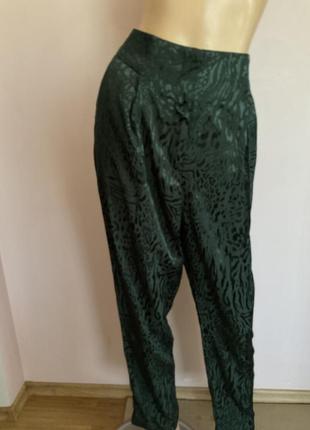 Елегантні віскозні штани зеленого кольору/l/brend h& m