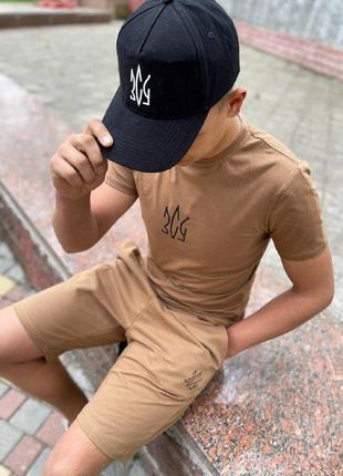 Круті патріотичні комплекти футболка + шорти + кепка тризуб герб