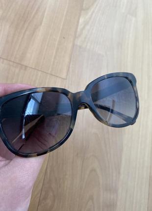 Солнечные очки burberry