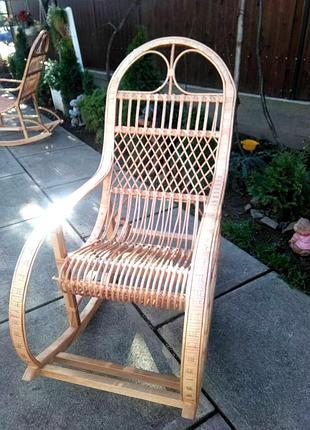 Кресла качалки качающееся