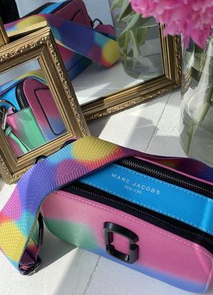 Женская сумка marc jacobs the snapshot airbrush разноцветная розовая10 фото