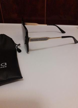 Солнцезатные очки бренда maltina2 фото