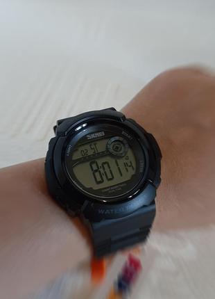 Водозахищений чоловічий годинник електронний skmei 1367 на ремінці3 фото