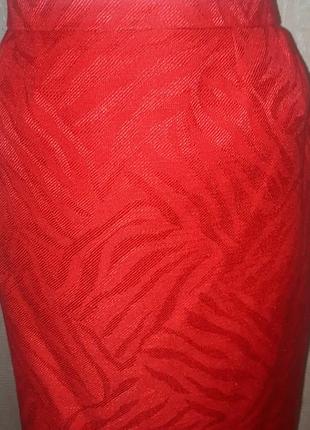 Стильный элегантный стро эксклюзивный красный винтажный костюм юбка карандаш и длинный пиджак винтаж8 фото