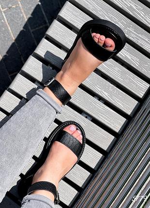 Босоніжки6 фото