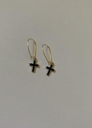 Сережки з хрестиками, французька швенза