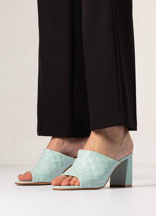 Шльопанці жіночі