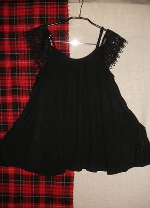 Блузка разлетайка на бретелях топ с кружевом открытые плечи