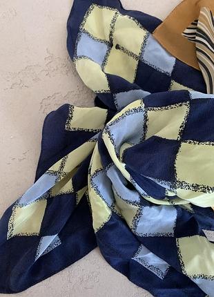 Шовкові косыночки середнього розміру