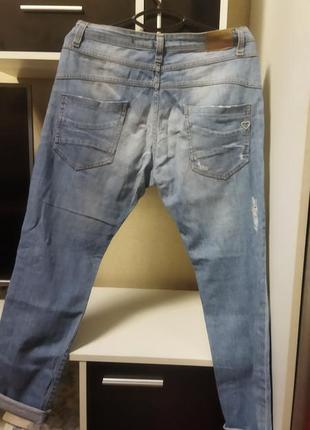 Класнючие тонкие джинсы .италия оригинал.2 фото