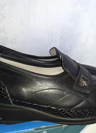 Женские кожаные черные туфли на танкетке на полную, широкую ногу  7 размер.3 фото