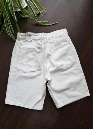 Белые джинсовые шорты миди zara джинсовые бермуды высокая посадка шорти джинсові4 фото