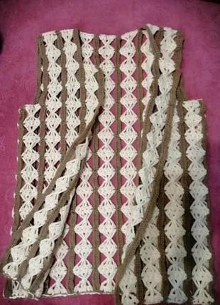 В'язана жилетка крючком