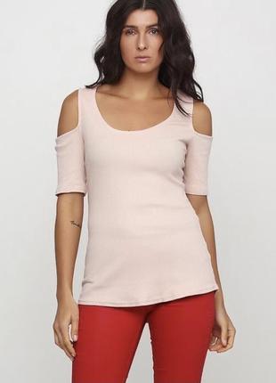 Шикарная футболка с открытыми плечами