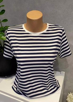 Футболка в полоску