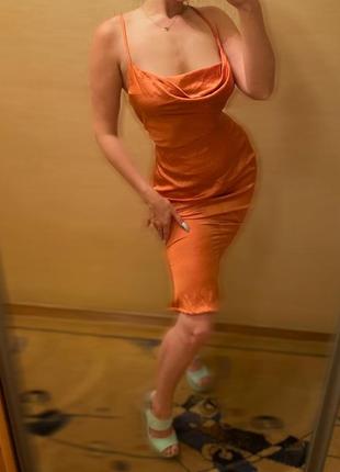 Вечернее платье атласное в бельевом стиле с шнуровкой сзади1 фото