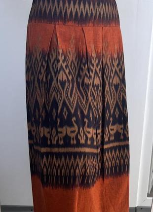 Длинная юбка с защипами из плотного хлопка с орнаментом в индийском стиле