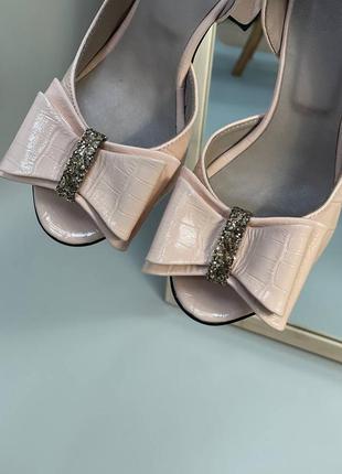 Эксклюзивные туфли из натуральной итальянской кожи с бантиком розовые пудра5 фото