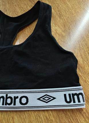 Топ чорного кольору umbro4 фото