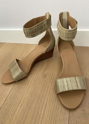 Босоножки ugg w char metallic! eur 39