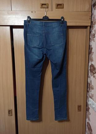 Рваные лёгкие джинсы 50+3 фото