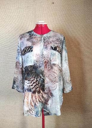 Легка блузка  рубашка з принтом