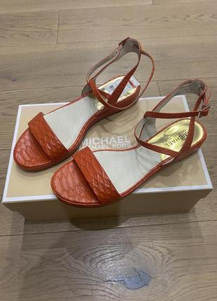 Босоножки michael kors kaylee flat оригінал