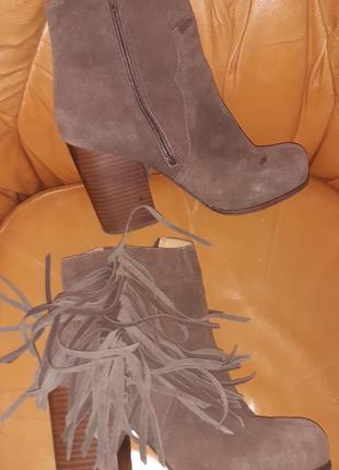 Коричневі ботильйони бахрома jeffrey campbell р40 замша оригінал