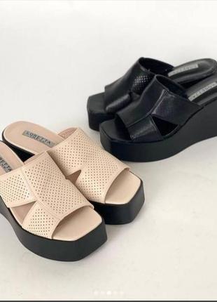 Жіночі шльопанці на платформі 💙