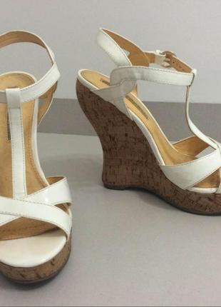 Босоножки шкіряні buffalo